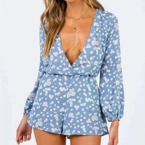 Princess Polly Blue floral romper